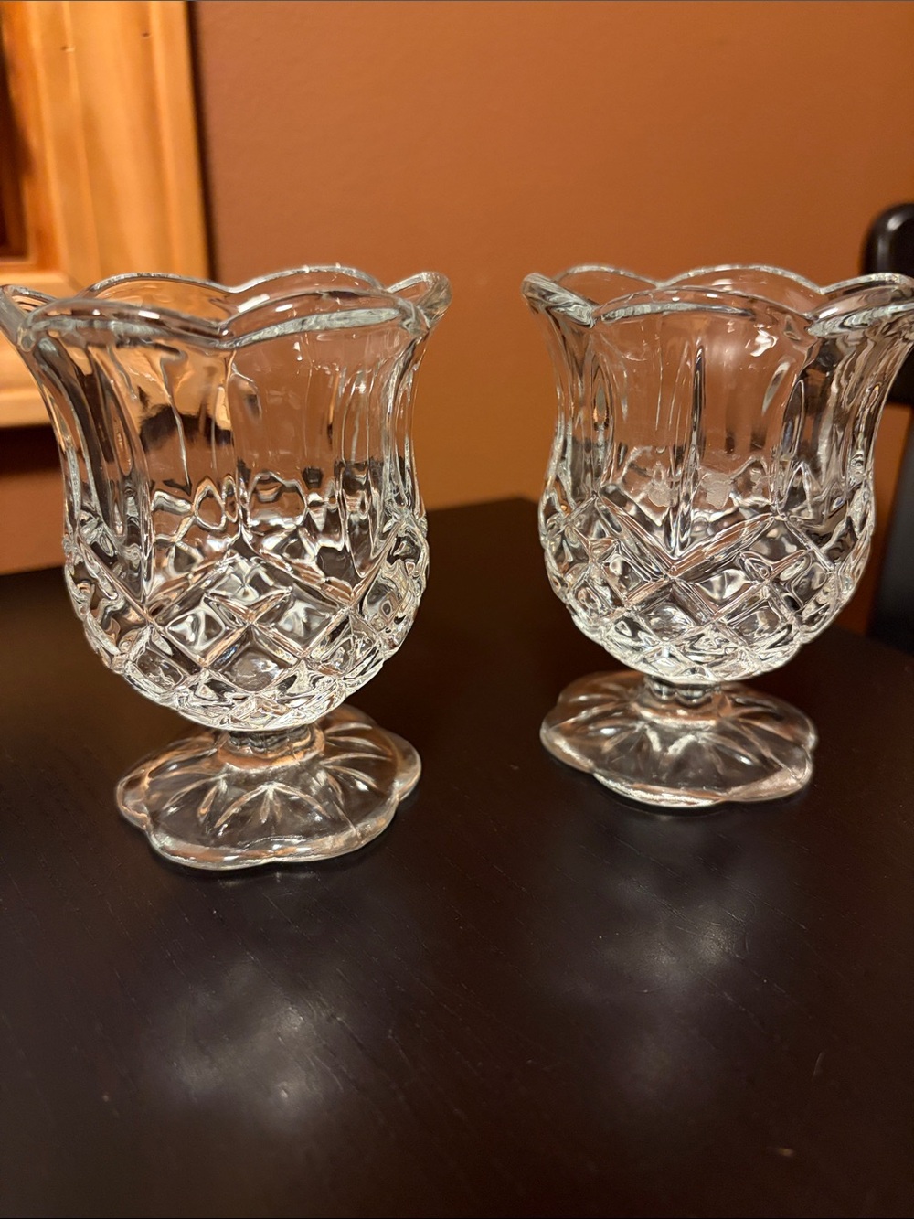 HOMCO made in USA scalloped tulip pedestal votive tealight candle cups pair
